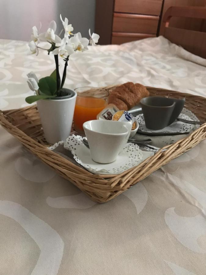 Arche Bed and Breakfast Salerno Værelse billede